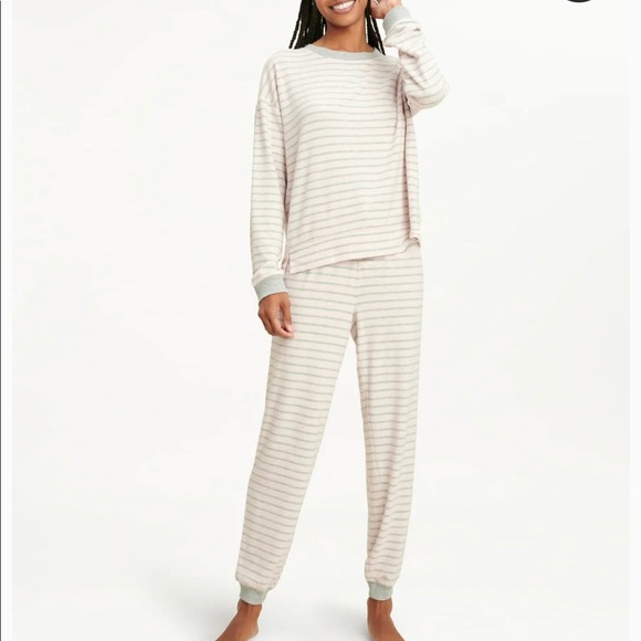 Splendid Winter Striped Pajamas - Picture 12 of 15
